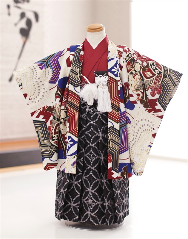 七五三レンタル ３歳 男の子 着物 d3207 袴レンタル 子供着物 753レンタル 貸衣装 イベント 結婚式 三歳 羽織 袴 人気 男 初詣 誕生日 かっこいい おしゃれ 2021「ジャパンスタイル」 ロマン×モダン慶び飛翔鷹【レンタル】