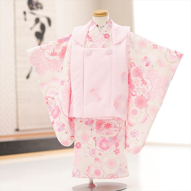 【賃借】2歳～３歳 うしろ帯 小さめ大きさ 御召しもの 七五三賃借 f3005-2 厚地の外套仕掛ける 85糎前後 753 厚地の外套 貸御召しもの ３才 華燭の典 着物 赤ちゃん御召しもの 一般受け 可愛らしい御召しもの  誕生日 今めかしい hifu 写真絵書き付け無料客あしらい 2023「式部浪漫KAGURA」ブランド名 淡サクラ色今めかしい祝華