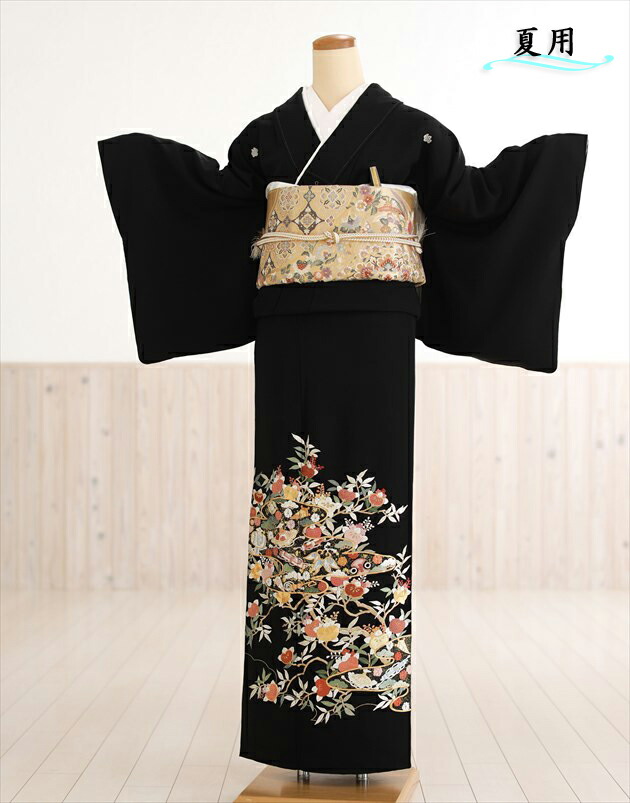 夏用 単衣 手刺繍 留袖レンタル sts740 結婚式 黒留袖レンタル 母親 親族【16点フルセット】留袖 留め袖 着物レンタル 正絹 貸衣装 親族 チャペル 豪華 人気 最高クラス 黒留め袖 tomesode「絢爛慶びの華」【レンタル】【fy16REN07】｜貸衣裳　ぽえむ