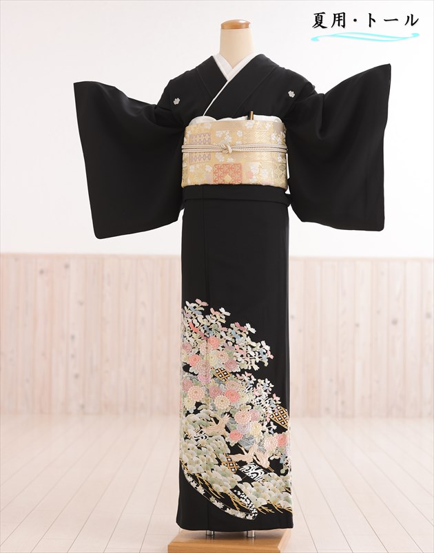 夏用 単衣 特選手刺繍 トールサイズ 留袖レンタル sts756t 最高級プレミアム  結婚式 高身長 170cm前後 黒留袖レンタル 母親 親族 留め袖 着物レンタル 正絹 貸衣装 チャペル 神前式 豪華 人気 tomesode「彩り吉祥麗華と慶び飛翔鶴」【レンタル】【fy16REN07】