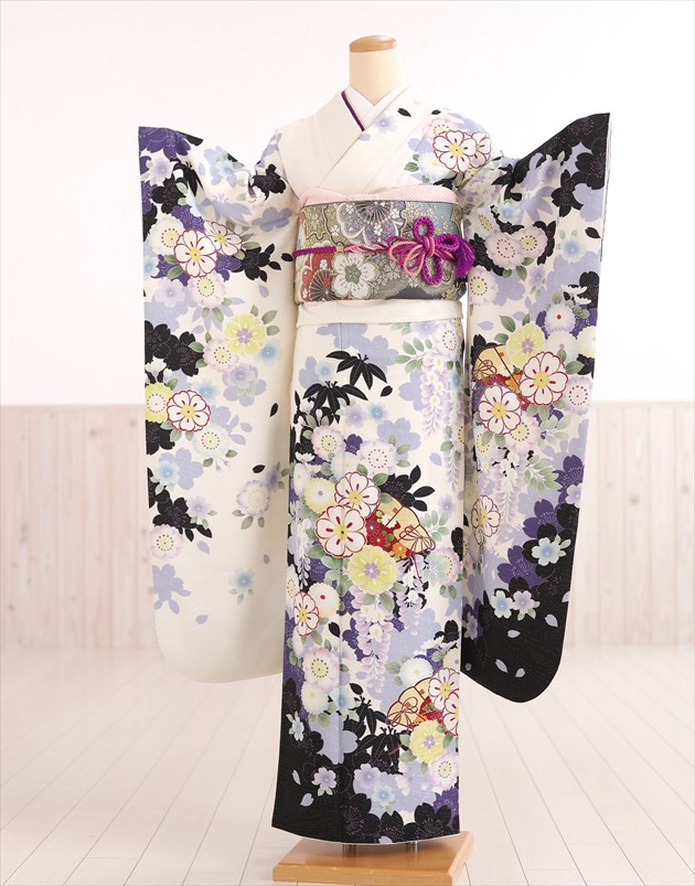 【レンタル】成人式 振袖レンタル fb1469s 振り袖レンタル レトロ モダン かわいい 振袖 高級 正絹 成人式フルセット 貸衣装 着物レンタル 20歳 二十歳 2027年 １月 お正月 往復送料無料 年末からのレンタル「白地に吉祥扇慶びの花尽くし」【fy16REN07】