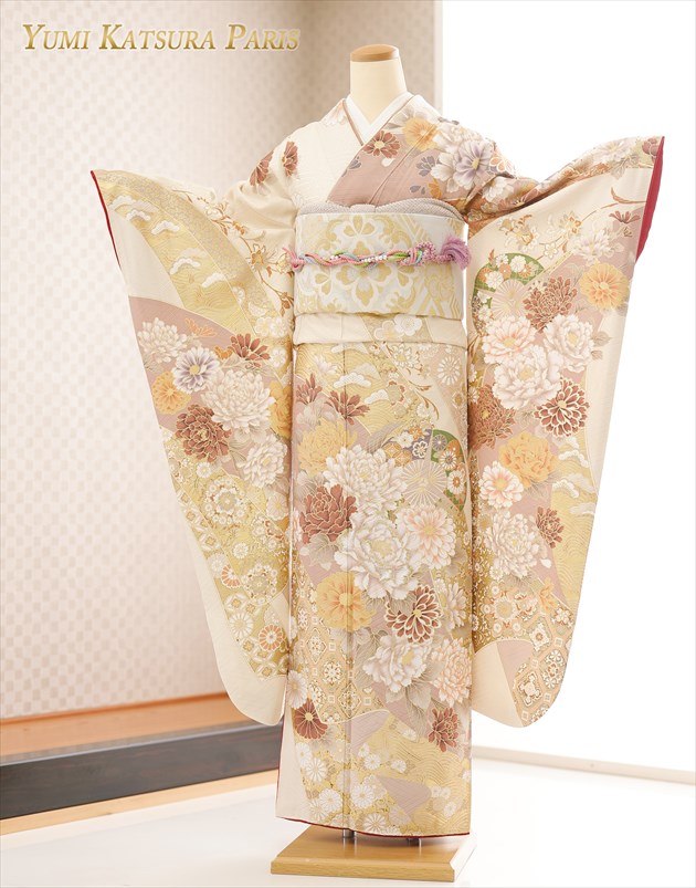 【賃借】桂由美 振袖賃借 割り増し金振り袖 fb1504 成年者式 華燭の典 結納 フルセット 召し上がる会 卒式 前撮り 御召しもの賃借 名著 レトロ 今めかしい 晴れ晴れしい刺しゅう 御前上等振袖 10代 20代 30代 春の成年者式 晴れ晴れしい 皮膚軟化剤ベージュに絢爛吉祥華【fy16REN07】