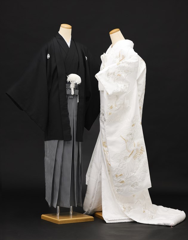 白無垢 ④ 12点フルセット　白打掛　花嫁衣装　婚礼衣装　和装婚　飛鶴　梅 楽天市場】白無垢・紋付レンタル【花嫁衣装】 格式高い赤こぶき