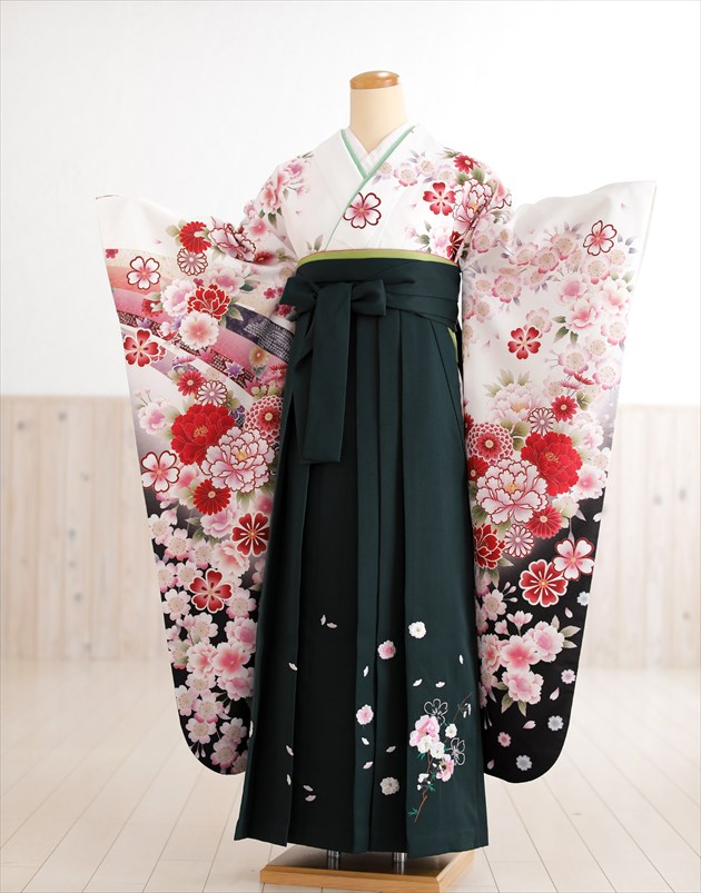 卒業式　袴レンタル　oh1197　着物レンタル　卒業袴【フルセットレンタル】大人用　女性　大学　短大　専門学校　謝恩会　高校　文化祭　大きめ小学生　卒業式袴　２月　３月　４月　袴レンタル　人気　春　チェルシーホワイトに吉祥慶彩花×緑袴