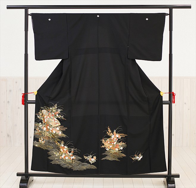 留袖賃借 扇小花 ts022【16点フルセット】/賃借留め袖/お召しもの賃借/御芽出度/黒留袖/お母さん/親族グループ/貸お召しもの 映し絵読みもの無料仕立て上げるお持て成し【賃借】