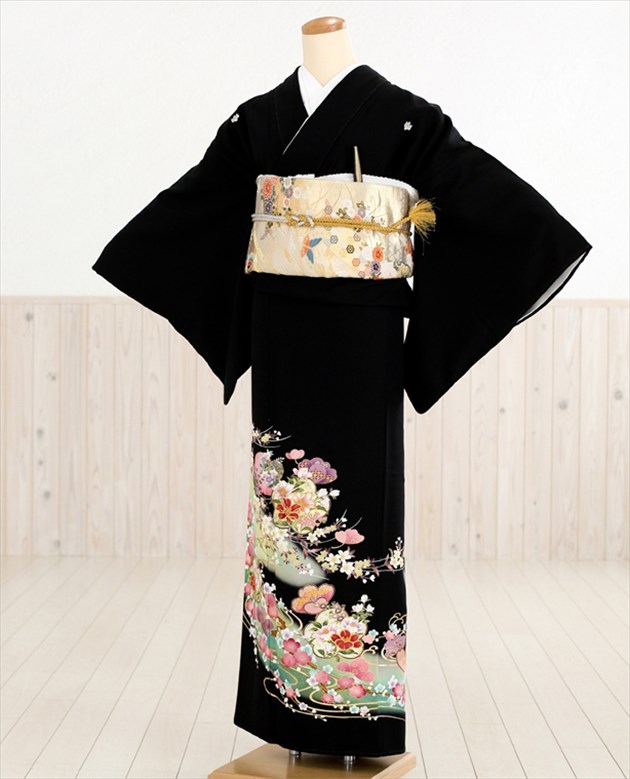 【留袖　レンタル】留め袖（レンタル留袖）（留袖レンタル）ts048　慶びの梅に花蝶の舞　【レンタル　黒留袖】【黒留袖レンタル】【貸衣装】【結婚式】留袖レンタル【留袖フルセット】新品足袋プレゼント【女性和服】【母親】【fy16REN07】