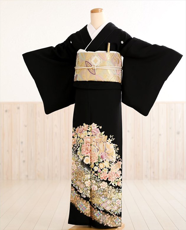 A31週末限定価格！☆used美品☆ 結婚式 落款 金彩 豪華 黒留袖6点セット A31限定価格！☆used美品☆ 結婚式 落款 金彩 豪華 黒留袖6点