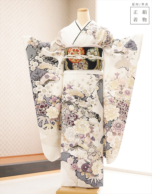 【レンタル】夏用 単衣 涼しい ジュニア振袖 女の子 正絹 着物レンタル jksf8055 フルセット 5月～10月 150cm前後 十三参り 結婚式列席 12歳前後 夏期イベント 発表会 二分の一成人式 高級ブランド 人気 レトロ おしゃれ 2025「Close Fit」白地に古典金彩慶びの花｜貸衣裳　ぽえむ