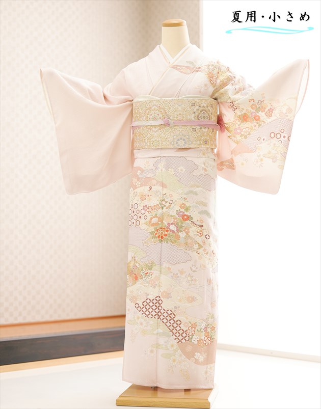 【レンタル】夏用 単衣 150cm前後 小さいサイズ 訪問着レンタル sh1707s 小さめ Sサイズ 正絹 涼しい 着物レンタル フルセット 単 結婚式 お宮参り 七五三 ママ 母親 イベント kimono 気温25度以上の５月～１０月 houmongi 京友禅 ピンクに吉祥七宝に慶びの華｜貸衣裳　ぽえむ