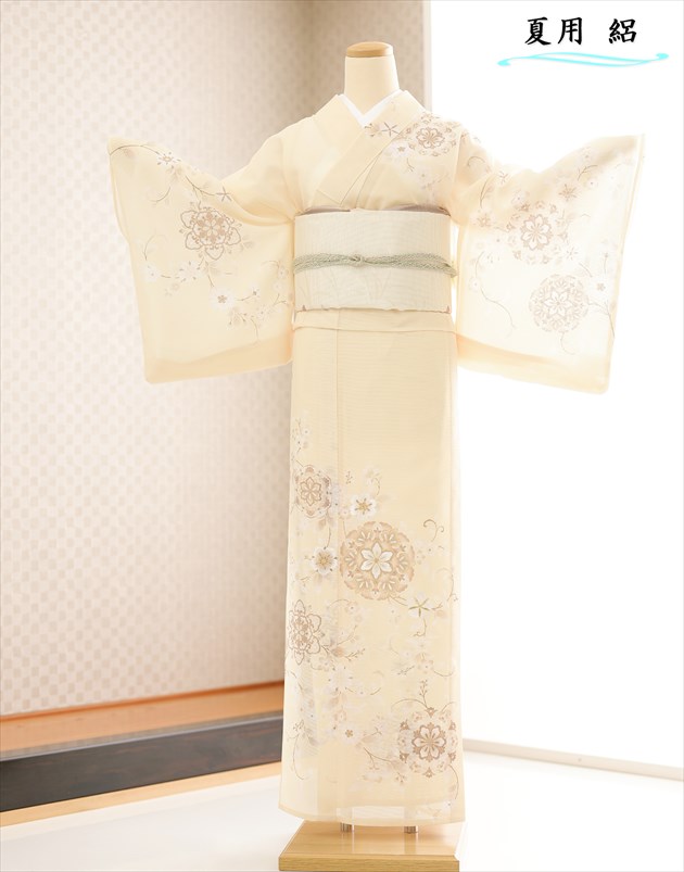 訪問着レンタル 絽 sr5055 結婚式 夏用 夏着物 お宮参り ７月 ８月 フルセット 夏 涼しい 薄手 着物レンタル ママ 母 母親 淡色 人気 高級訪問着 フォトブックプレゼント 上品なクリームに吉祥慶花【レンタル】