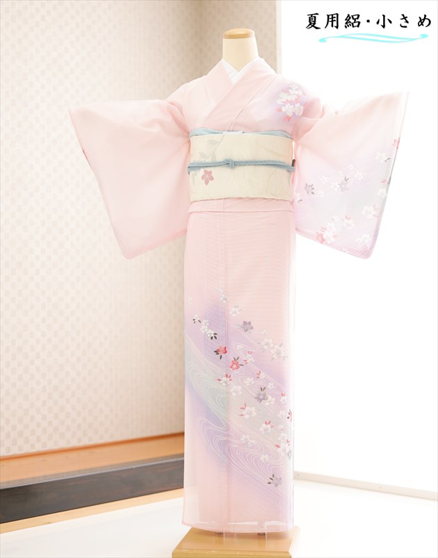 訪問着レンタル 絽 150cm対応 身長低めSサイズ sr5034 結婚式 訪問着レンタル 夏用 夏着物 訪問着レンタル お宮参り 訪問着レンタル ７月 ８月 フルセットレンタル 夏 着物レンタル ママ 母 母親 淡色 人気 上品なピンクに流水慶彩花【fy16REN07】｜貸衣裳　ぽえむ