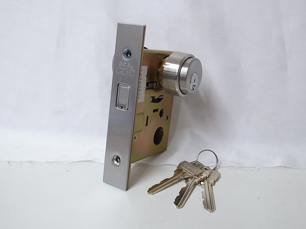 yoshi様　6つ⭕️音符ゴールド1つ、その他シルバー⭕️2月8日着 楽天市場】ゴール社本締錠P-PSD-6両面シリンダータイプバックセット51