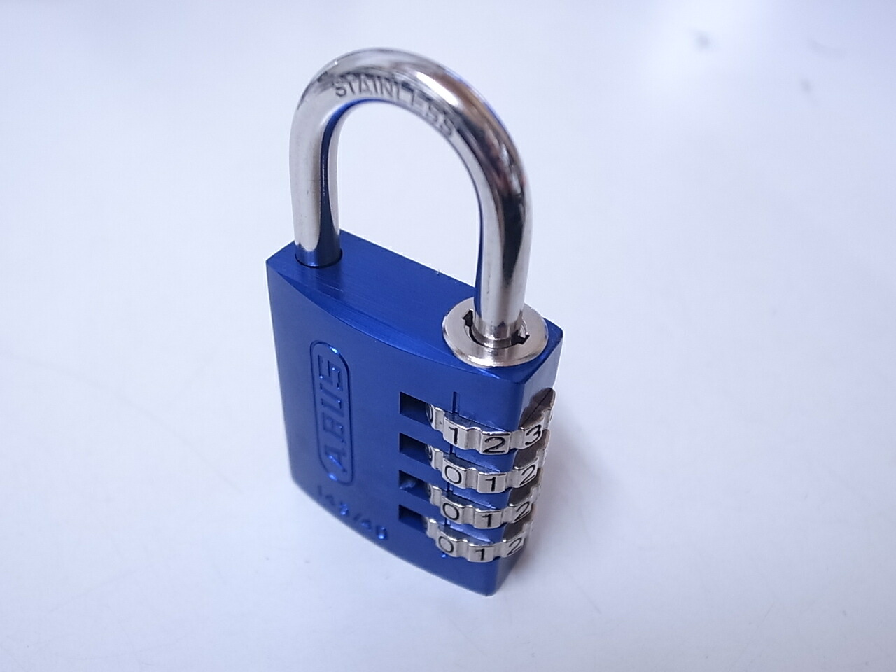 楽天市場】番号可変式南京錠ABUS155-40ミリ日本ロックサービス NLS