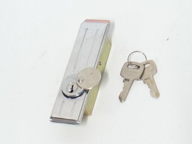F 鎌錠 新ロッカー錠 ヨドコウ　アゼクラYM用 KR-5B（KR5B）カギ差込部フタ付 玄関 ドア 扉 修理 補修 交換 部品 パーツ