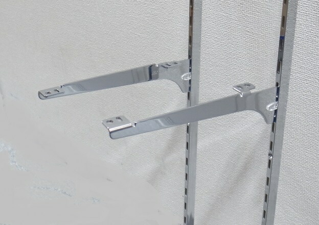 ロイヤル　シェルフブラケット R132/133W 350 黒 左右8セット 楽天市場】ロイヤル 木棚用ブラケット A-32/33 ブラック 200 : 金森金物店