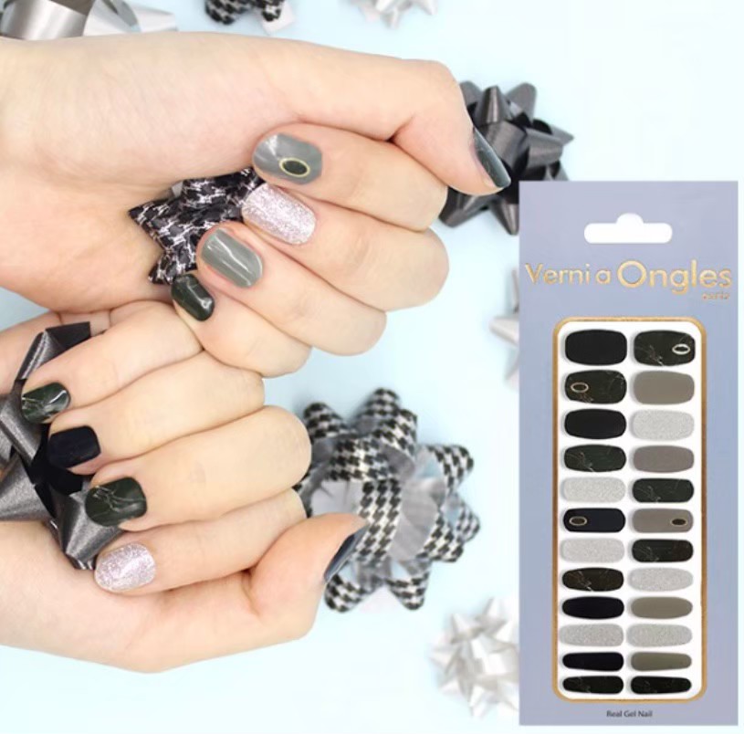 市場 ネイルv84 使い捨てネイル 簡単 シールネイル キット ネイルかわいい 貼るタイプネイル セルフ