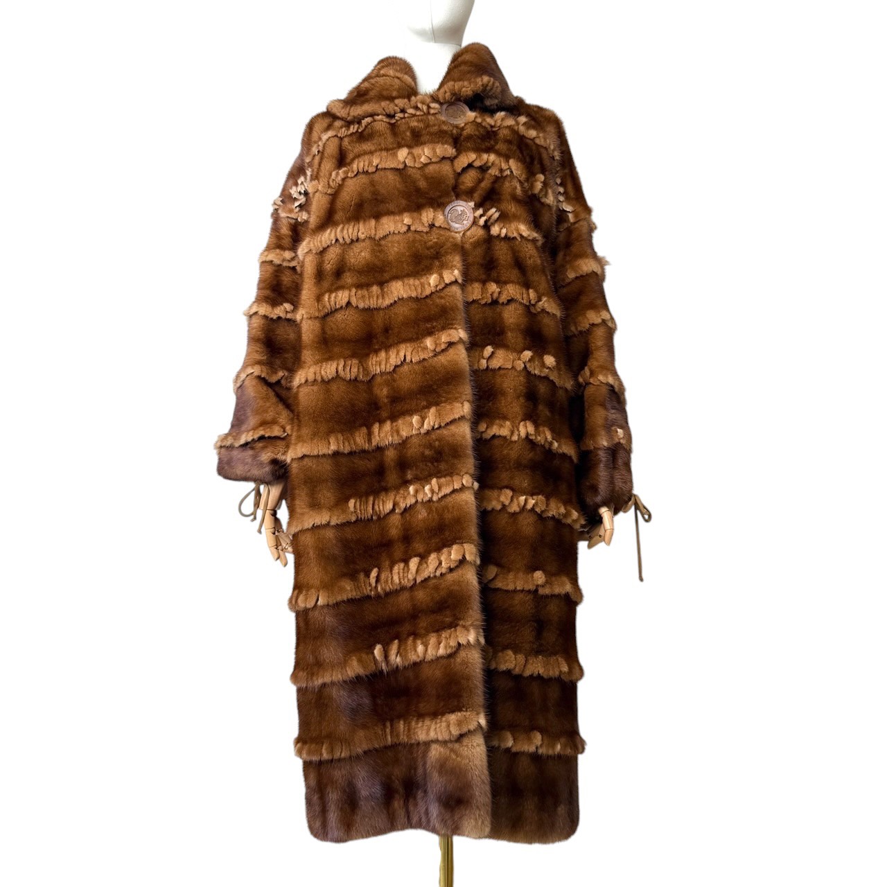 フェンディ 【中古】FENDI デミバフミンク 花の冠yd フラウンス ティアード FF名取り草 ロング厚地の外套 本獣の皮 貂 写実的毛革 Mink Coat シュロの葉 vintage ヴィンテージ ビンテージ by Karl Lagerfeld カールラガーフェルド 大きさ40 (実寸はXL大きさ好いかげんに)