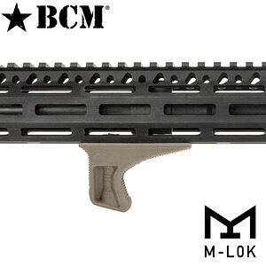 BCM フォアグリップ KAG キネスティック アングルドグリップ M-LOK用 [ フラットダークアース ] 米国製 Bravo Company Manufacturing ブラボーカンパニーMFG アメリカ製 Made in USA アングルフォアグリップ ハンドストップ ラバーグリップ ハンドガン カスタムパーツ