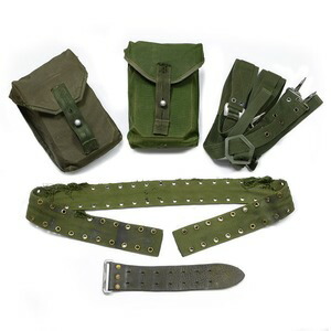 スウェーデン軍放出品 装備セット M304 キャンバス素材 Od 並下品 Military ハーネス ベルト ポーチ 個人装備運搬システム 装備品 ミリタリー サバゲー 軍物 軍払い下げ品 サスペンダー ミリタリーハーネス チェストハーネス ピストルベルト ミリタリーベルト 国内外の人気