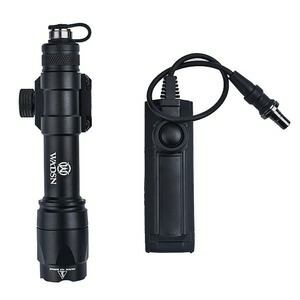 WADSN ウエポンライト M600C デュアルリモートスイッチ付き WD04007 ワズン フラッシュライト 20mmレール用 ピカティニーレール用 夜戦 ウェポンライト ピストルライト けん銃用ライト ハンドガンライト