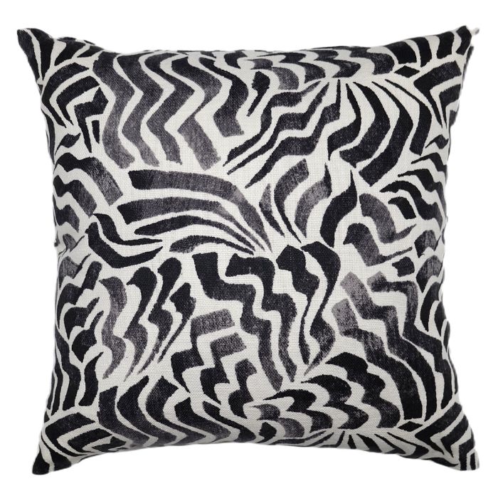 CUSHION0013 PUTEAUX/ピュトー クッション クッションカバー 45×45cm 輸入ファブリック アメリカ サファリ ゼブラ 抽象柄 有機的 モノトーン スタイリッシュ 上質 高級 Resource Decor リソースデコール|Resource Decor 店