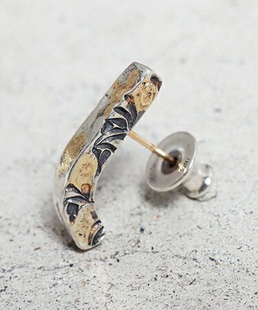 【VIVIFY(ビビファイ)】 【予約販売ご注文から1ヶ月半後出荷】 Side Arabesque Bent Bar Pierce w-gold ピアス(片耳1P)(VFP-302)