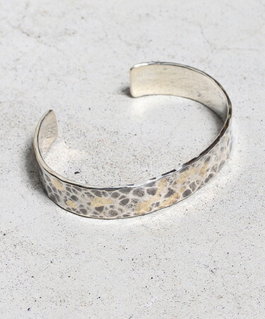 【VIVIFY(ビビファイ)】【予約販売ご注文から1ヶ月後出荷】 Back Hallmarks Bangle- Hammered finish -12mm w-gold バングル(VFB-216)