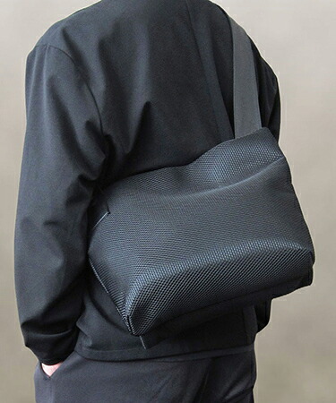 【LESS DESIGN(レスデザイン)】【予約販売ご注文から1ヶ月後出荷】 「-Less」DIA MESH/アシンメトリーショルダーバッグ M(LMSB-7002)|CAMBIO