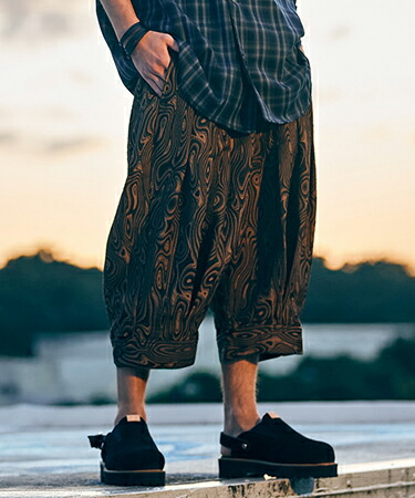 【glamb(グラム)】【予約販売6月下旬～7月上旬入荷】 Marble Pleats Cropped Pants マーブルプリーツクロップドパンツ(GB0226-P06)