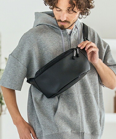 【Magine(マージン)】【予約販売6月下旬～7月上旬入荷】Synthetic Leather Body Bag ボディバッグ(MGN-261-056) 8,982円