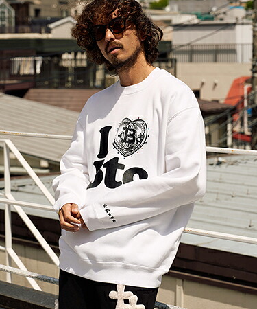 【STUD MUFFIN(スタッドマフィン)】【予約販売9月中旬～下旬入荷】 T-C裏毛起毛 I LOVE Btc カラークリスタルスエットシャツ(624-02913)