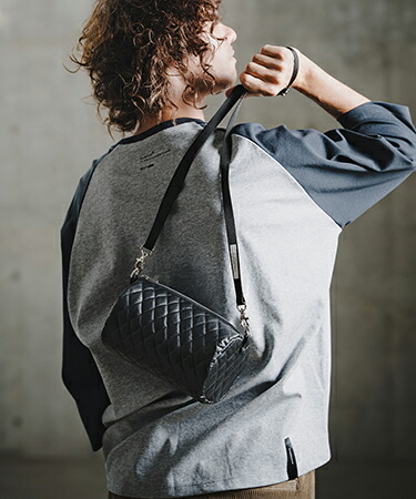 【GLIMCLAP(グリムクラップ)】【予約販売8月下旬~9月上旬入荷】Diamond-Quilted Synthetic Leather Drum Bag ショルダーミニバッグ(211-027-gla-cg)|CAMBIO