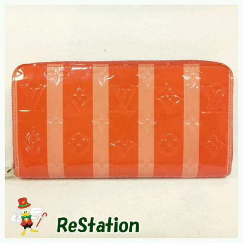 【中古】【貨物輸送無料】LOUIS VUITTON ヴェルニ・レイユール 芥子ぺタル ジッピーウォレット M58036