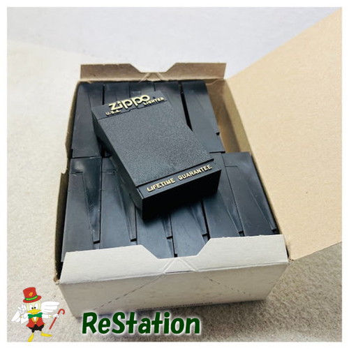 【未使用】ZIPPOヴィンテージ黒プラケース12個箱入り1993年～2001年Bパターン初期型【送料無料】スーパーセール3割引
