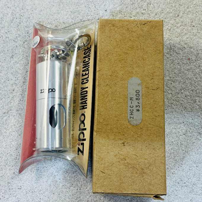【未使用品】【送料無料】ZIPPOオリジナルコンパス付き携帯灰皿※メール便でお送りします【代引き不可】
