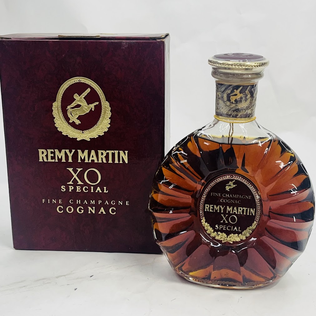 ⭐️希少⭐️レミーマルタンXO⭐️限定品⭐️カンヌ映画祭⭐️リミテッドエディション⭐️未開封 コニャック レミーマルタン 「レミーマルタンXO カンヌ