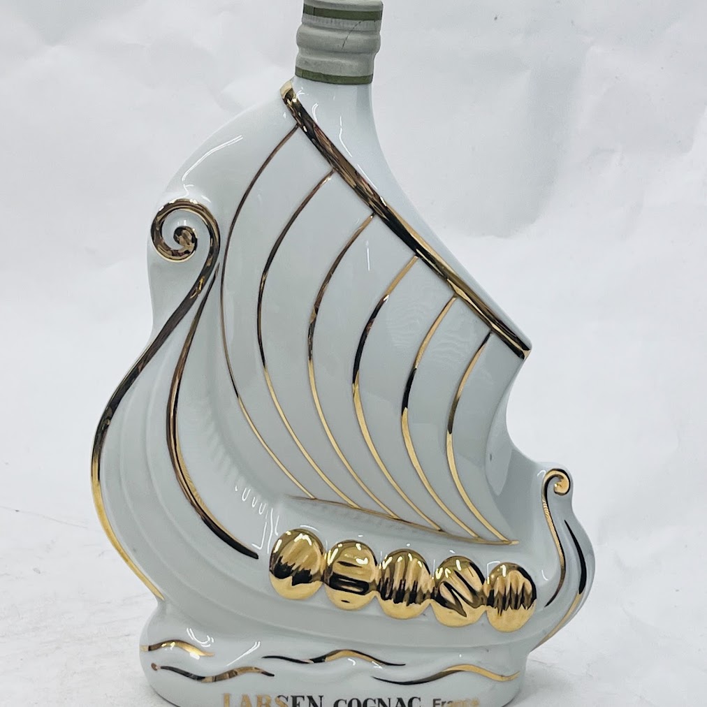 楽天市場】ラーセン ブラック シップ 700ml 40度 箱付き LARSEN Viking