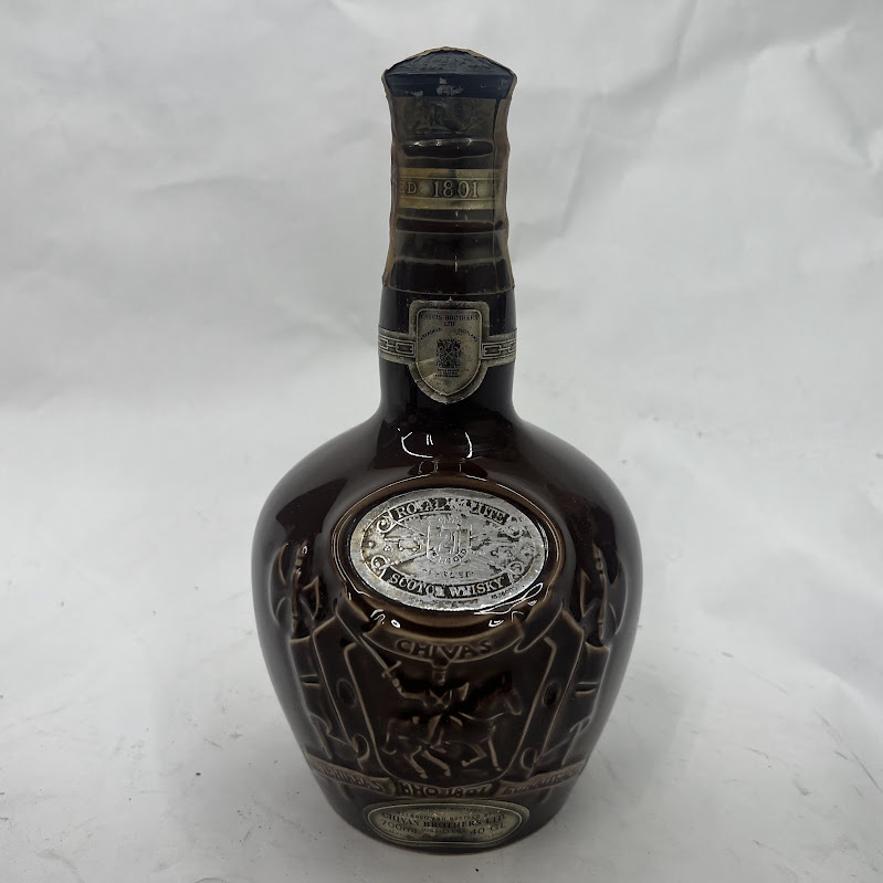 【未成年の飲酒は法律で禁じられています】ロイヤルサルート スコッチ 茶 陶器ボトル21年700ml40度｜リサイクルショップリステーション