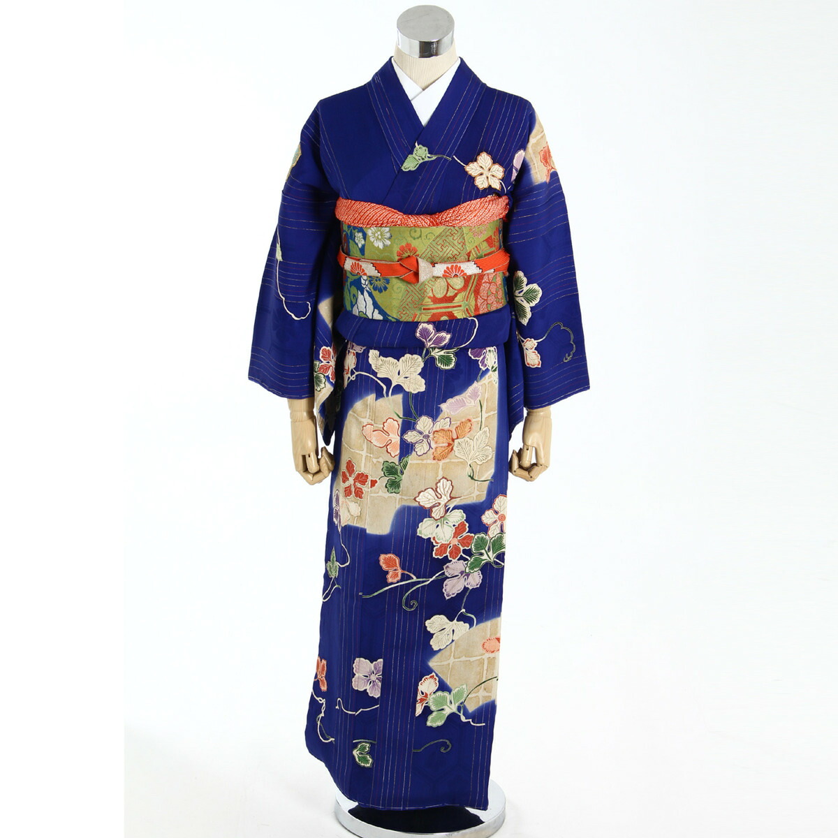 短い訪問着 御召しもの 花柄飾りつけ 青系（帯別売り）  【中古】【位置づける済・置き目品引き受ける】【貨物輸送無料】7921