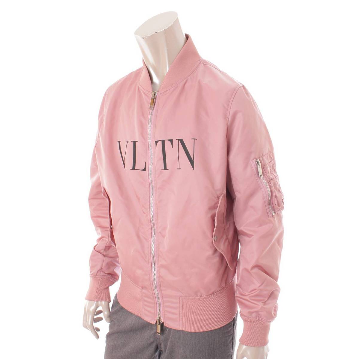 ヴァレンティノ Valentino Vltn ロゴプリント ボンバージャケット Ma 1 ブルゾン ピンク 46 中古 鑑定済 正規品保証 Smartnewsline Com