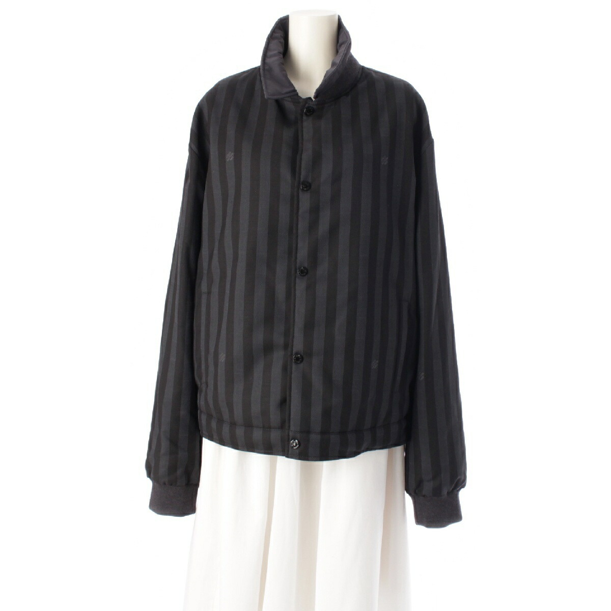 【極美品】LOUIS VUITTONブラック ジャケット LOUIS VUITTON Size 40 Black Monogram Polyamide Hidden Hood