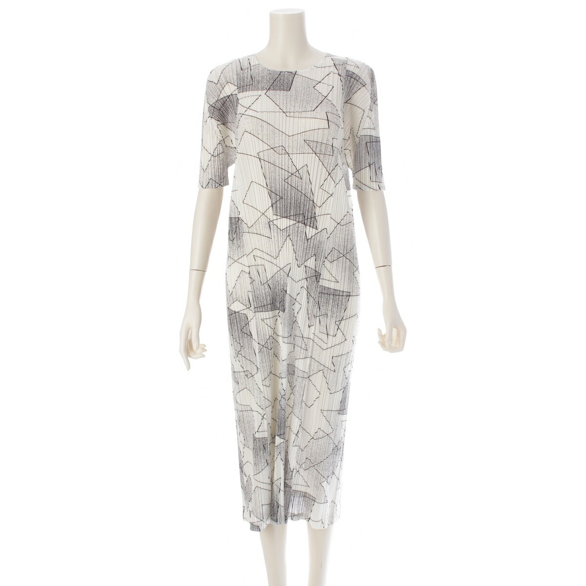 イッセイミヤケ　プリーツプリーズ　ノースリーブワンピース 楽天市場】【プリーツプリーズ イッセイミヤケ】PLEATS PLEASE