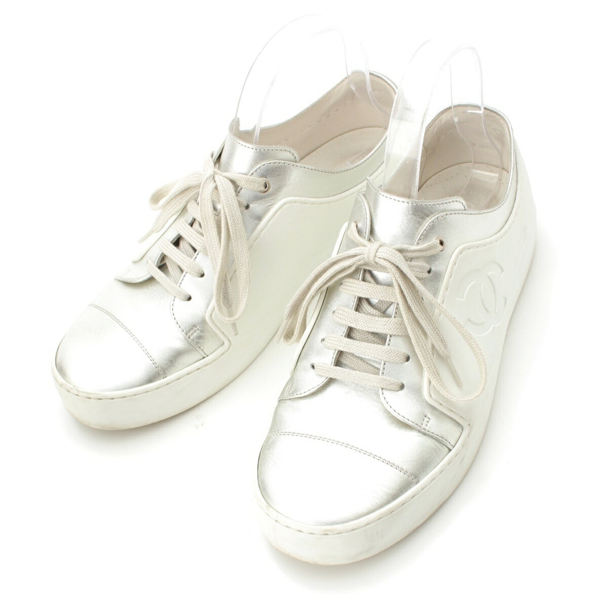 美品　超人気商品CHANEL ホワイト シルバー スニーカー　37サイズ 最終価格‼️CHANEL シャネル スニーカー シルバー 37サイズ 新品
