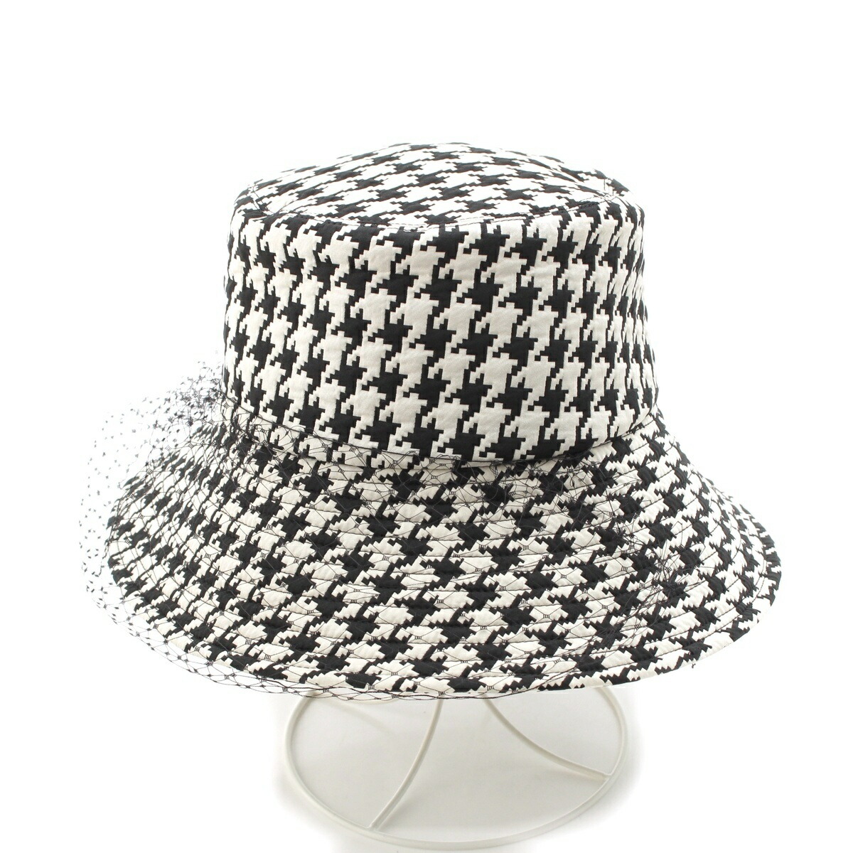 ディオール Christian Dior チドリ透かし彫り ハウンドトゥース チュール かぶり笠 鳥打ち帽 04MON924G153 黒いこと 白いこと 57【中古】【定め事品引きうける】