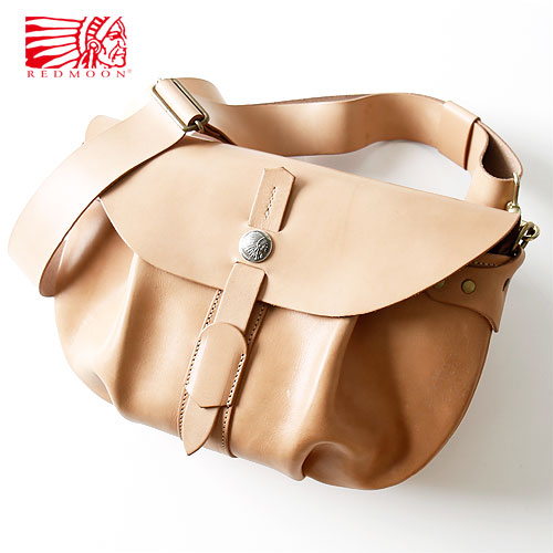 REDMOON レッドムーン Saddleleaher Shoulder Bag MINK-ZS サドルレザーショルダーバッグ コンチョ付 [本革 レザーベルト 経年変化 日本製 職人 匠 革鞄 革カバン リアルレザー 天然皮革 斜め掛け カジュアル 大人っぽい 父の日 プレゼント】