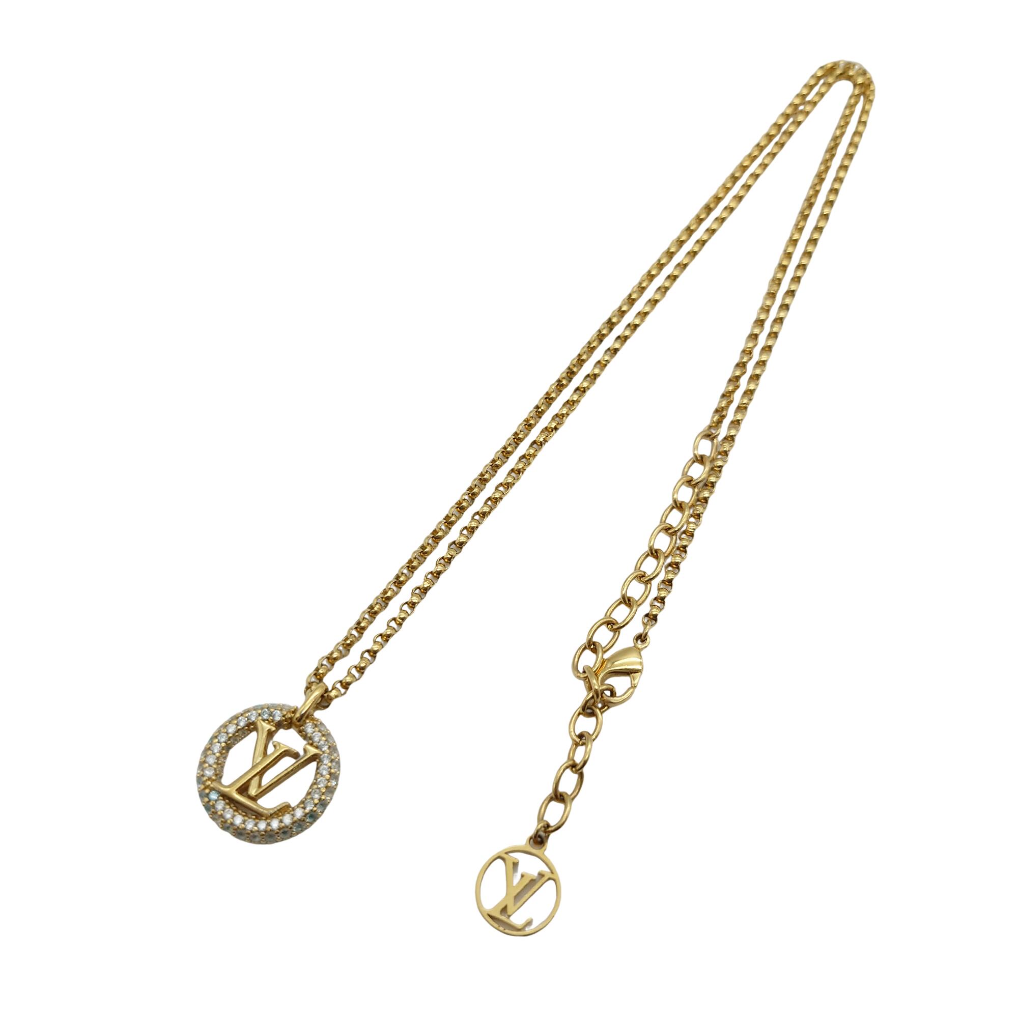 ルイヴィトン LV Louis Vuitton ルイーズ バイナイト ネックレス アクセサリー ラインストーン ロゴ ペンダント 華やか 丸 ラウンド チェーン きれいめ ゴールドカラー 金メッキ M00759 レディース 【中古 BC品】送料無料