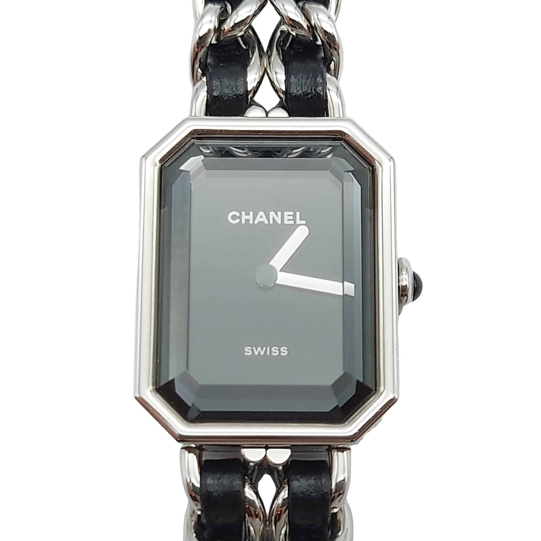 シャネル CHANEL プルミエール 時計 アイコニックチェーン Lサイズ クオーツ 四角 スクエア シンプル シック 定番 きれいめ エレガント おしゃれ 高級感 女性的 上品 上質 フォーマル シルバー 黒文字盤 ステンレス H7022 レディース 【中古 AB品】送料無料