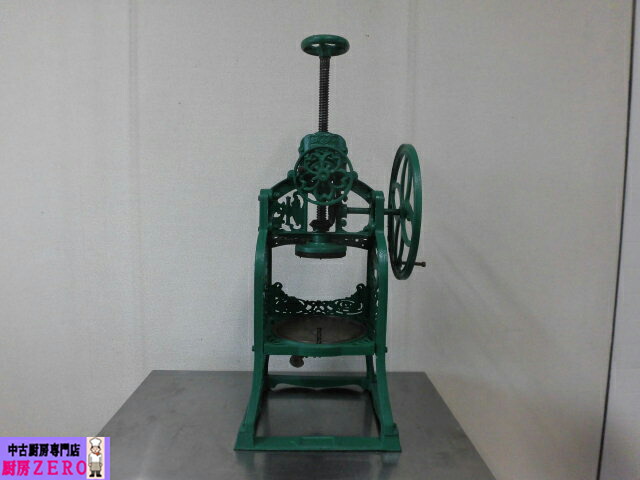 【中古】勝手もと T.N.ICE PLANER 御役目用 卓上 手動式 繰り合わせる かき氷機 氷砕機 氷削機 ワット数不必要 アンティーク レトロ 昭和 W490×D360×H780粍 かき氷器-キッチン家電