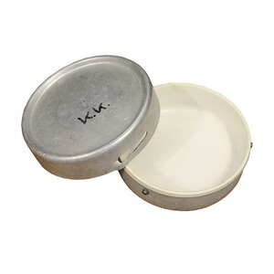 【美品 未使用品】西ドイツ製 バターケース トレイ メタル 銀色 六点セット 楽天市場】ドイツ軍放出品 アルミ製 バターケース [ 並品 ] 軍払下げ品