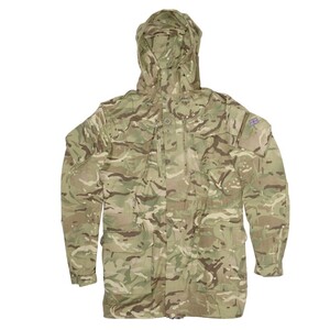 イギリス軍放出品 マウンテンパーカー 裏地メッシュなし 国旗パッチ付き MTPカモ 防風 防寒 スモック [ 180/96 / 可 ] ジャケット コンバットジャケット 迷彩 British army 英国軍 軍物 軍払い下げ品 ミリタリー アウトドア サバゲー BDUジャケット 戦闘用ジャケット